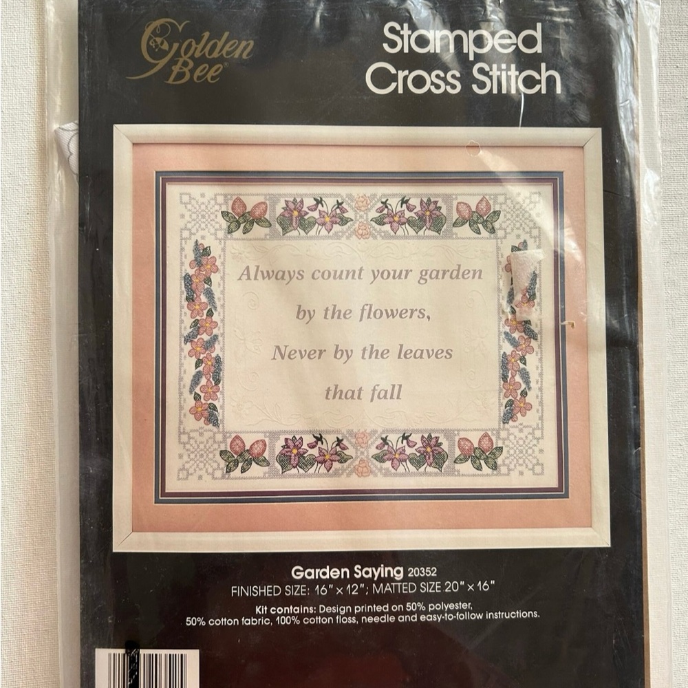 Garden Saying Stamped Cross Stitch Kit - Golden Bee (1988)